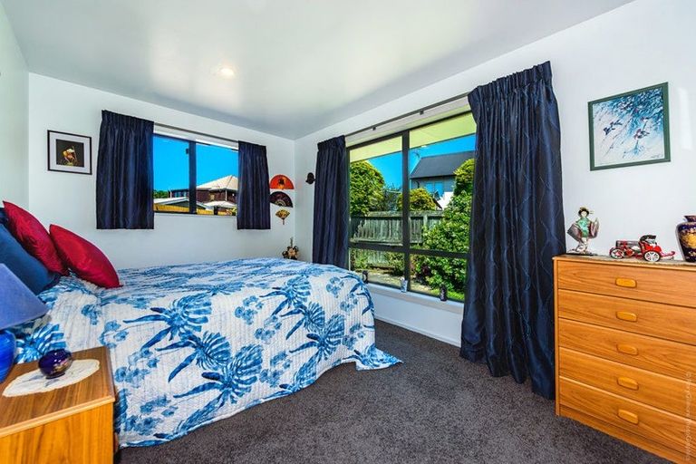 Photo of property in 16 Roblyn Place, Lincoln, 7608