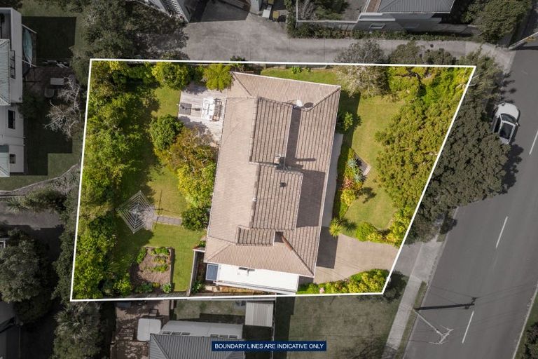 Photo of property in 69 Hastings Road, Mairangi Bay, Auckland, 0630