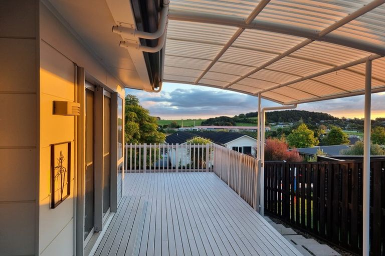 Photo of property in 9 Knoll Rise, Pukekohe, 2120