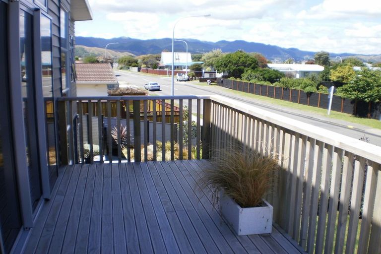 Photo of property in 47a Mazengarb Road, Paraparaumu Beach, Paraparaumu, 5032