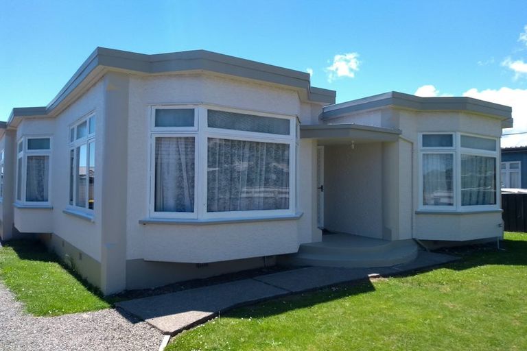 Photo of property in 581 Queen Street East, Levin, 5510