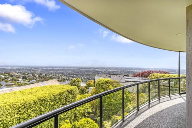 Photo of property in 18 Harry Ell Drive, Cashmere, Christchurch, 8022