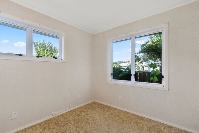 Photo of property in 11 Marion Street, Silverstream, Upper Hutt, 5019