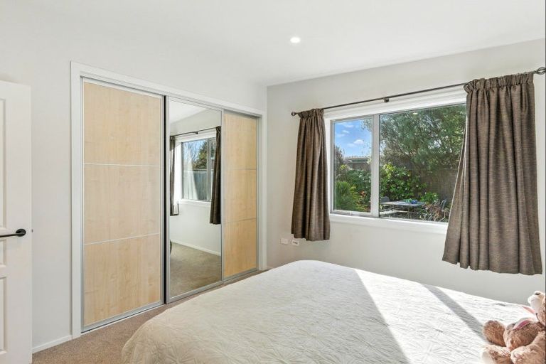 Photo of property in 37 Liverpool Street, Levin, 5510