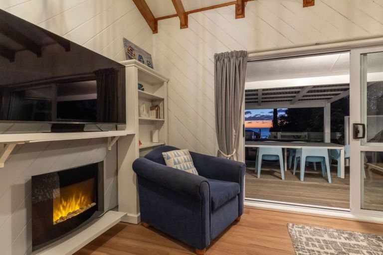 Photo of property in 239 Rosetta Road, Raumati Beach, Paraparaumu, 5032