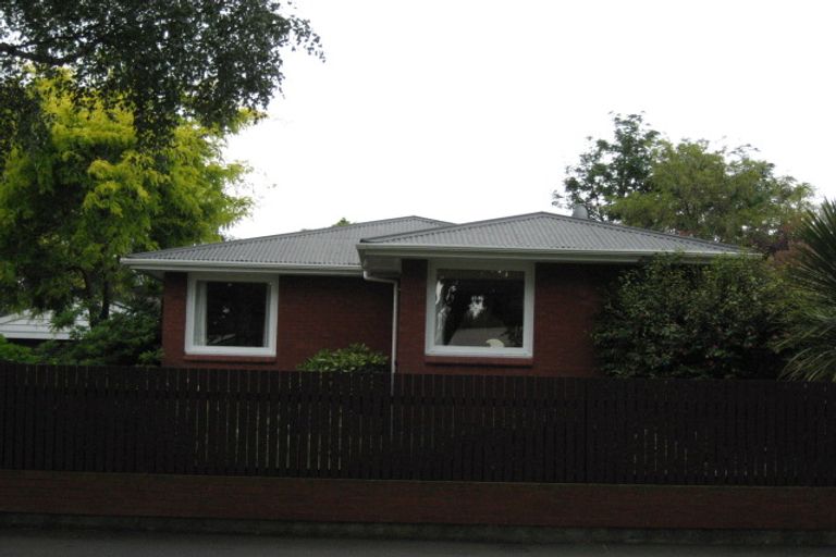 Photo of property in 61 Burnside Crescent, Burnside, Christchurch, 8053
