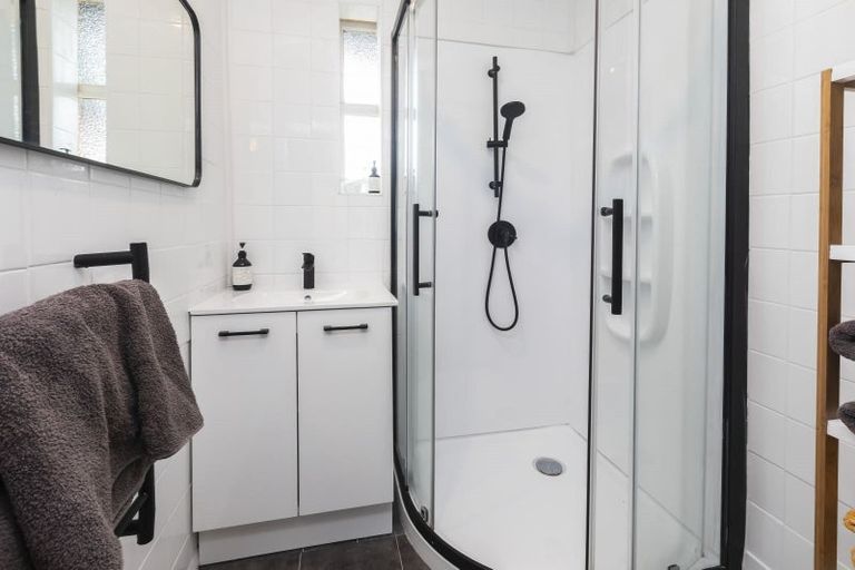 Photo of property in 1 Eden Place, Bryndwr, Christchurch, 8053