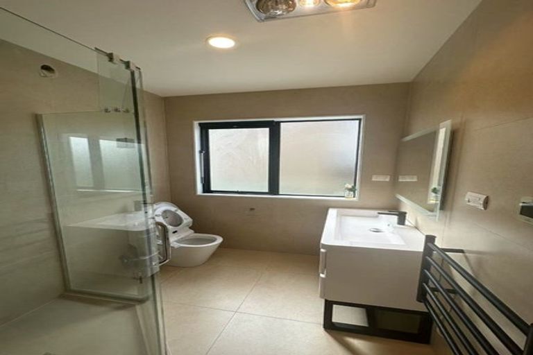 Photo of property in 86 Fairview Avenue, Fairview Heights, Auckland, 0632