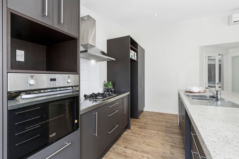 Photo of property in 64a Peterhouse Street, Tawa, Wellington, 5028