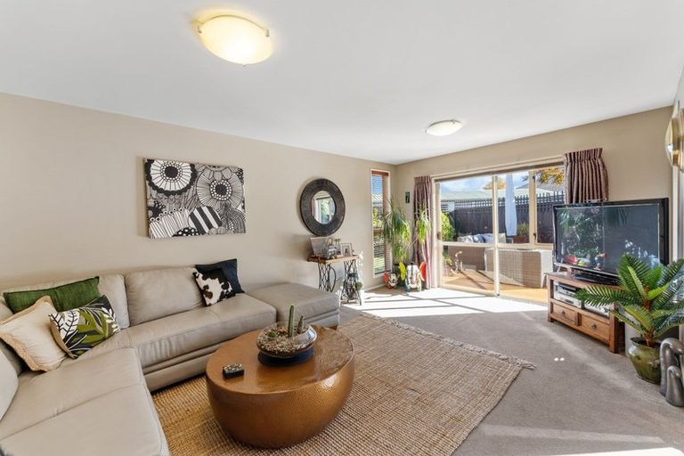 Photo of property in 2/54 Hudson Street, Bryndwr, Christchurch, 8053