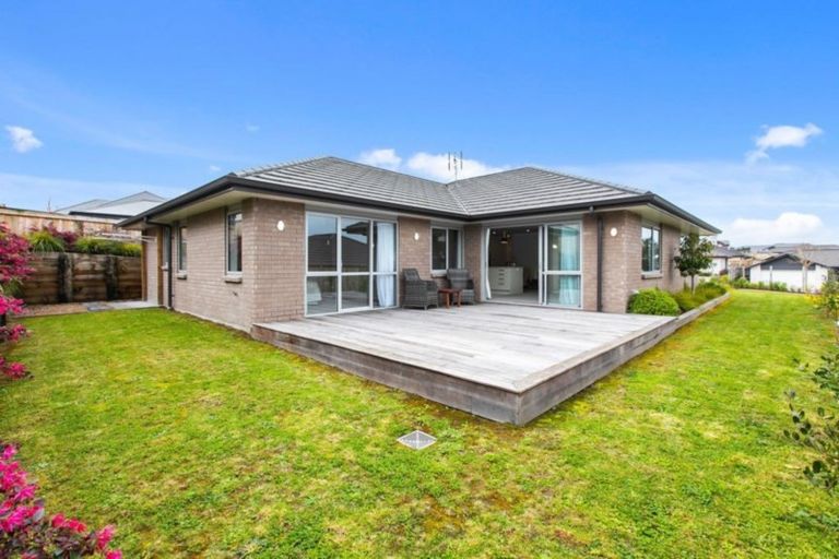Photo of property in 319 Lakes Boulevard, Pyes Pa, Tauranga, 3112