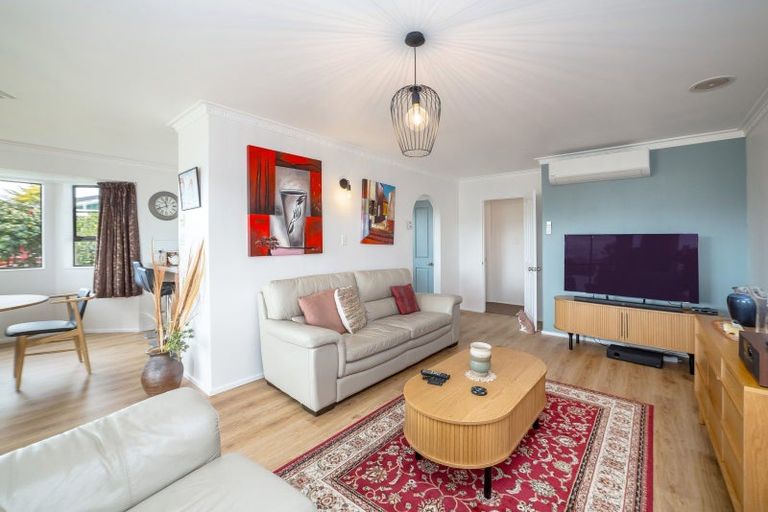 Photo of property in 32 Lowes Place, Solway, Masterton, 5810