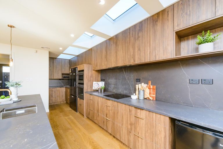 Photo of property in 170a Park Road, West End, Palmerston North, 4410