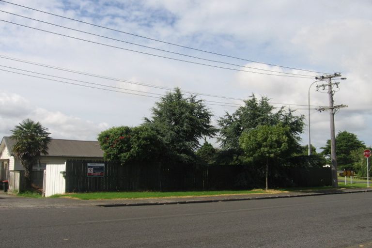 Photo of property in 1 Camp Road, Mount Wellington, Auckland, 1062