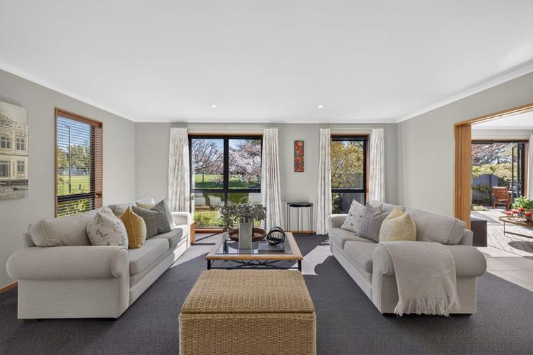 Photo of property in 49 Skyedale Drive, Harewood, Christchurch, 8051
