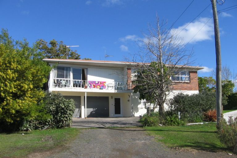Photo of property in 2 Pohutukawa Road, Beachlands, Auckland, 2018