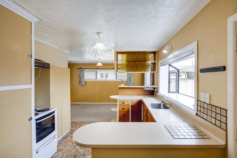 Photo of property in 12 Mill Road, Clive, 4102