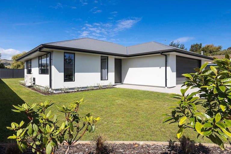 Photo of property in 8 Magnolia Lane, Mosgiel, 9024