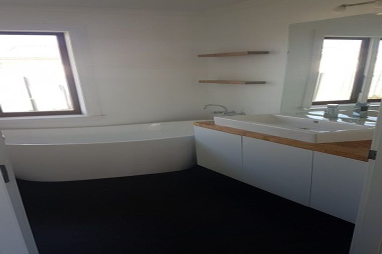 Photo of property in 37 Leeston And Lake Road, Leeston, 7632