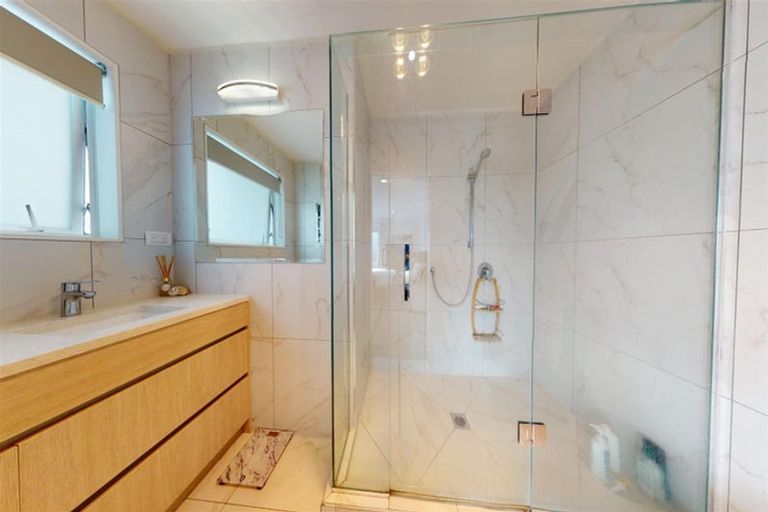 Photo of property in 2 Arriere Lane, Silverdale, 0932