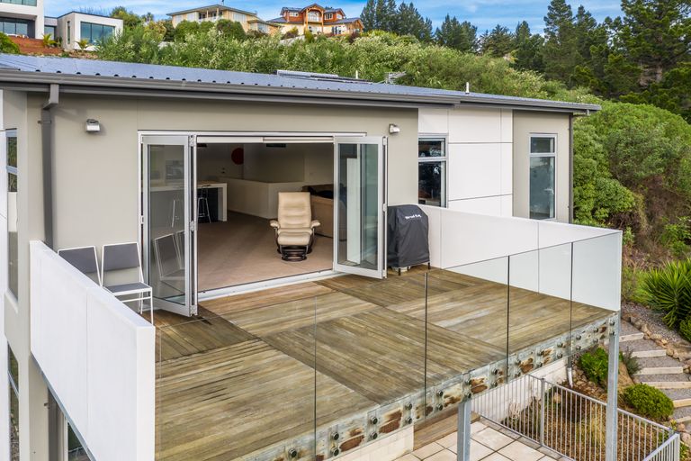Photo of property in 10 Euan Sarginson Place, Diamond Harbour, Lyttelton, 8971