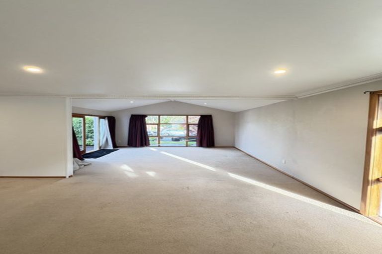 Photo of property in 21 Teesdale Street, Burnside, Christchurch, 8053