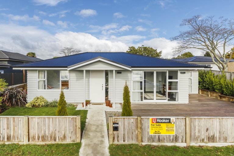 Photo of property in 79 James Line, Kelvin Grove, Palmerston North, 4414