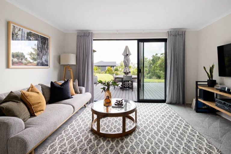 Photo of property in 15 Fraser Road, Pokeno, 2471