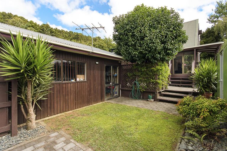 Photo of property in 10 Len Brown Place, Pukekohe, 2120