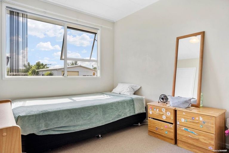 Photo of property in 1/25 Rangataua Place, Manurewa, Auckland, 2102