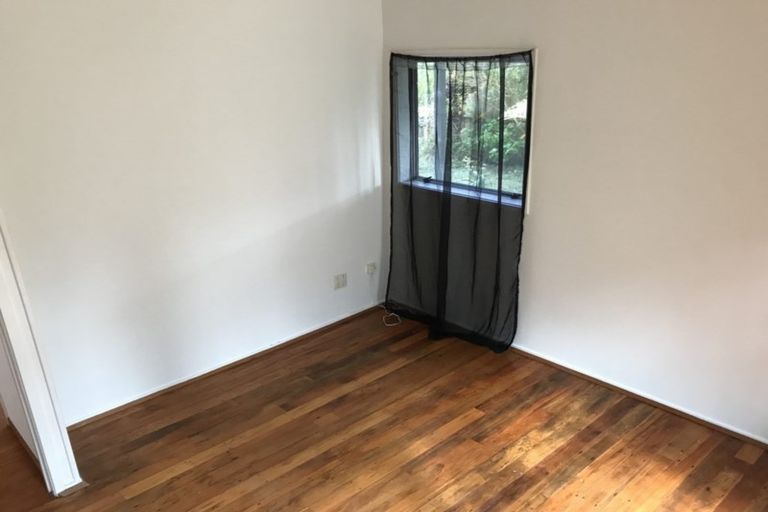 Photo of property in 1/25 Inverness Road, Browns Bay, Auckland, 0630