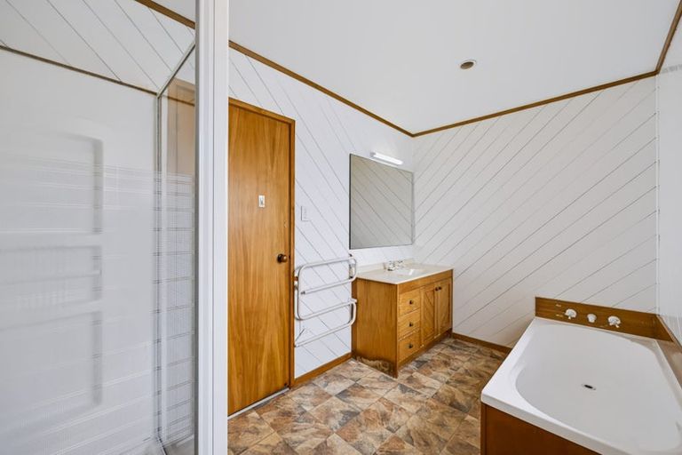 Photo of property in 24 Waimarie Road, Whenuapai, Auckland, 0618