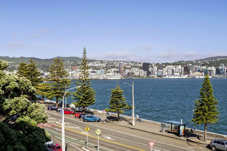 Photo of property in The Capital, 11/370 Oriental Parade, Oriental Bay, Wellington, 6011