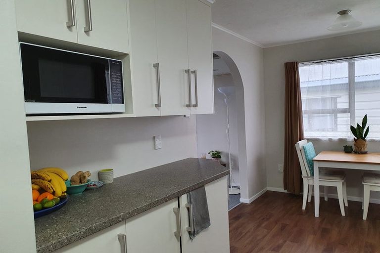 Photo of property in 9a Mossburn Grove, Kelson, Lower Hutt, 5010