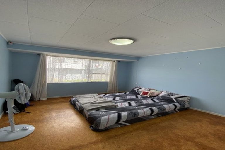 Photo of property in 2/23 Mataura Place, Clover Park, Auckland, 2019