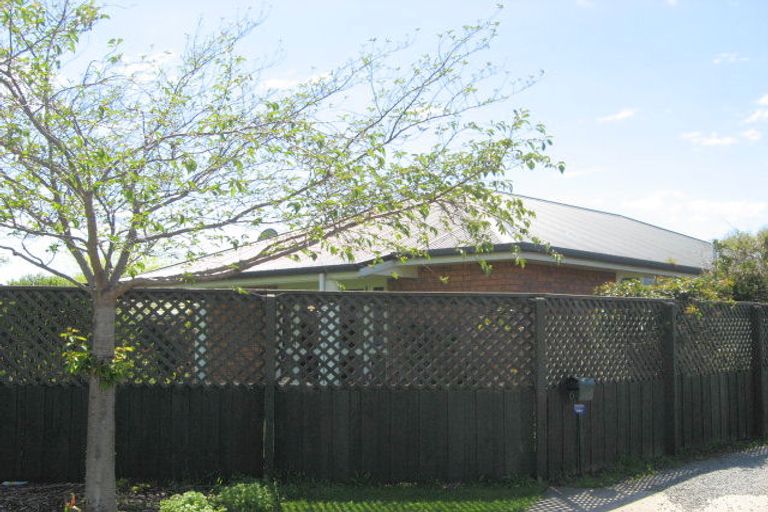 Photo of property in 6a Manahi Place, Woodend, 7610