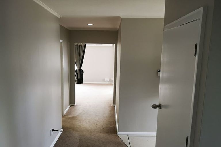 Photo of property in 187 Sievers Grove, Cannons Creek, Porirua, 5024