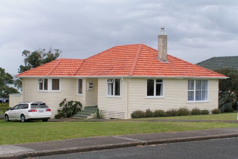 Photo of property in 27 Marsden Street, Hauraki, Auckland, 0622
