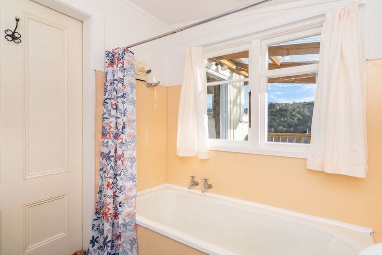 Photo of property in 53 Islington Street, North East Valley, Dunedin, 9010