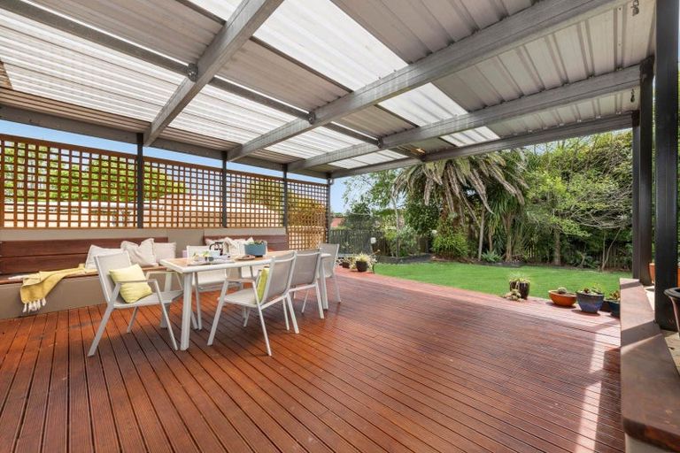 Photo of property in 10 Fourth View Avenue, Beachlands, Auckland, 2018