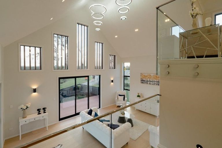 Photo of property in 28 Catalina Avenue, Rosehill, Papakura, 2113