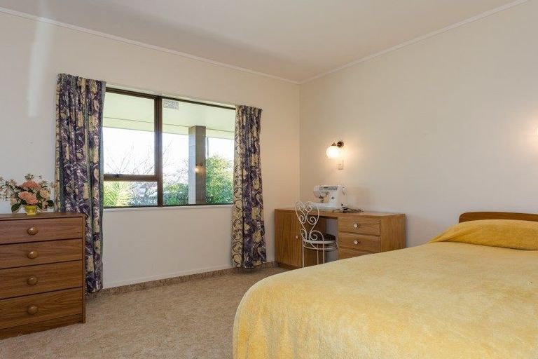 Photo of property in 47 Durham Drive, Havelock North, 4130