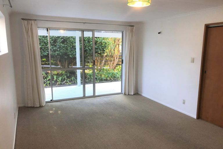 Photo of property in 47 Wairau Road, Oakura, 4314