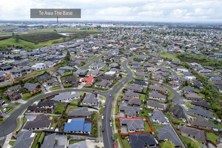 Photo of property in 97 Farnborough Drive, Grandview Heights, Hamilton, 3200