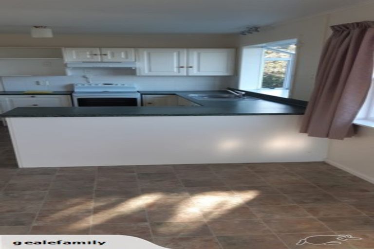 Photo of property in 23 Seatoun Heights Road, Miramar, Wellington, 6022