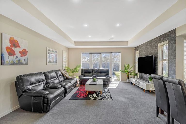 Photo of property in 31 Factory Road, Belfast, Christchurch, 8051