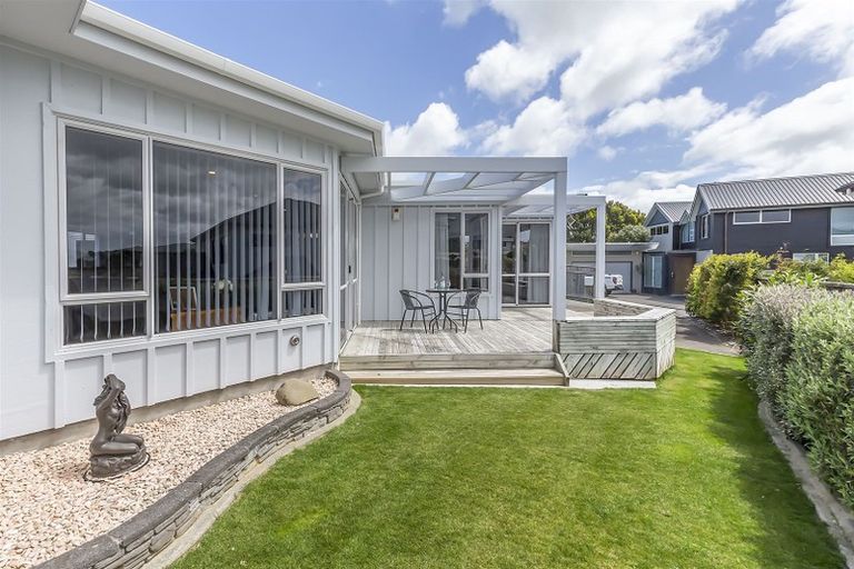 Photo of property in 23 The Masthead, Whitby, Porirua, 5024