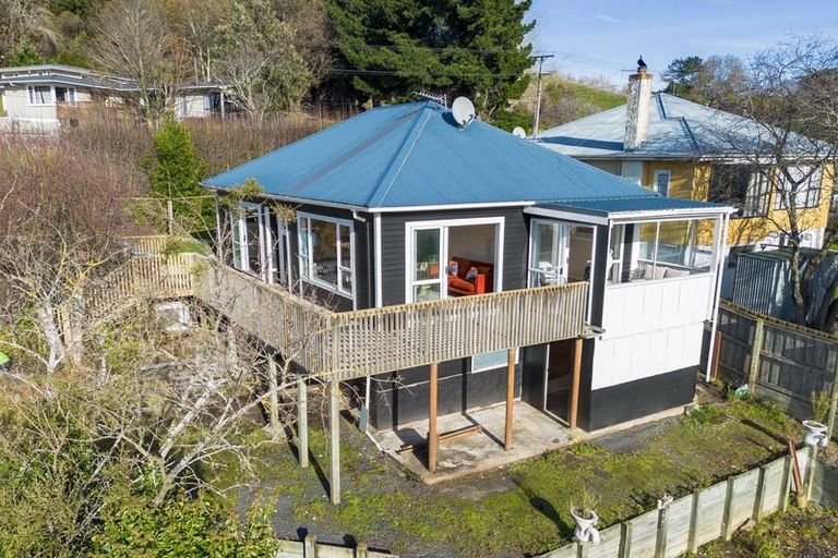 Photo of property in 82 District Road, Green Island, Dunedin, 9018