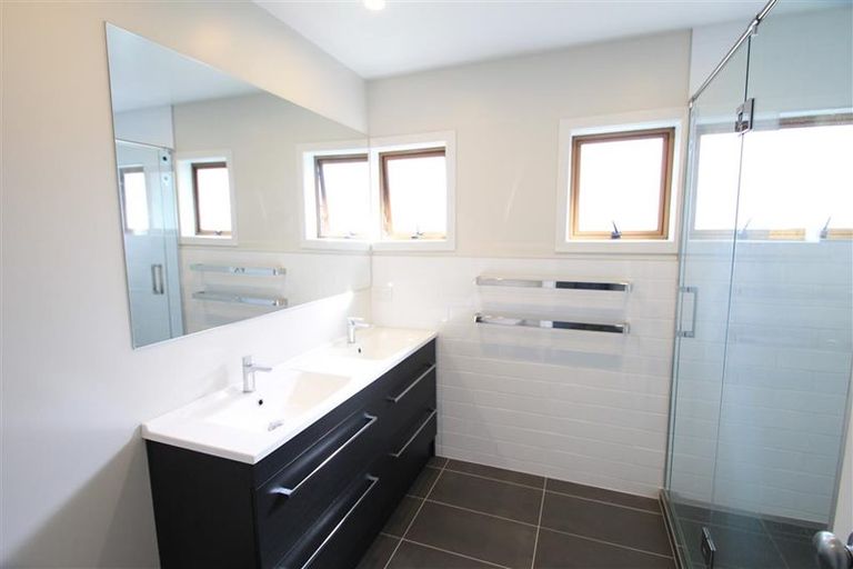 Photo of property in 9 Coromandel Crescent, Mairangi Bay, Auckland, 0630