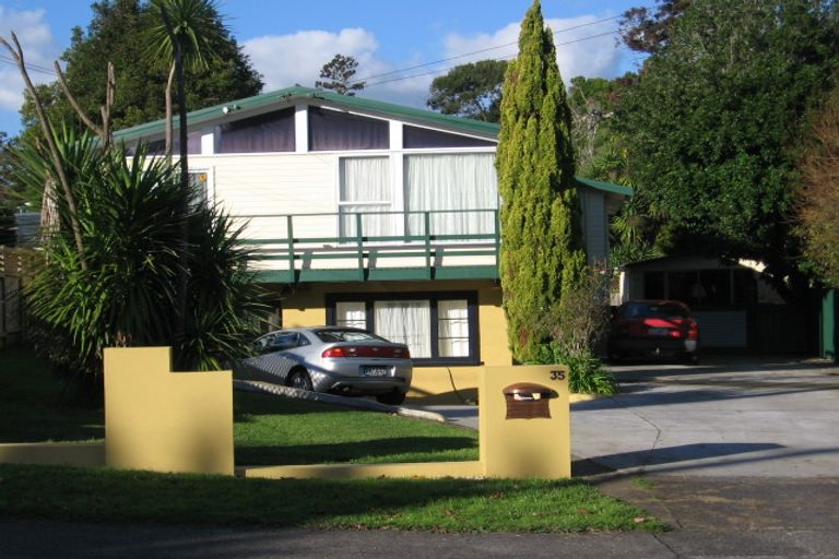 Photo of property in 35 Angelo Avenue, Howick, Auckland, 2014